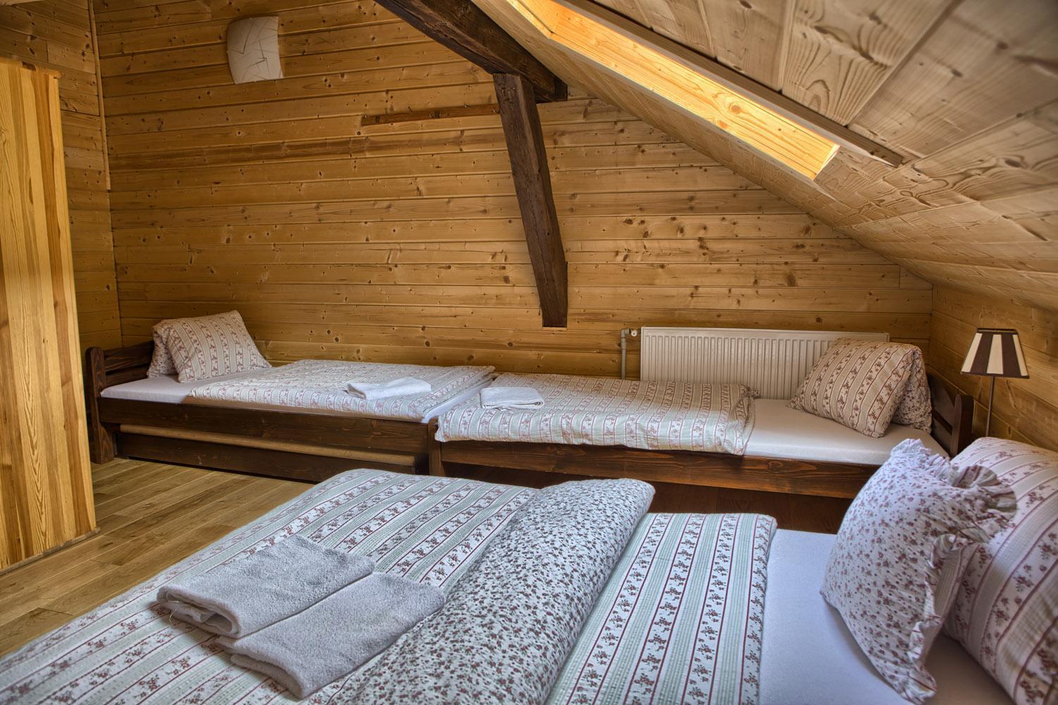 Penzion Zbojnicky Halas Tisovec Экстерьер фото