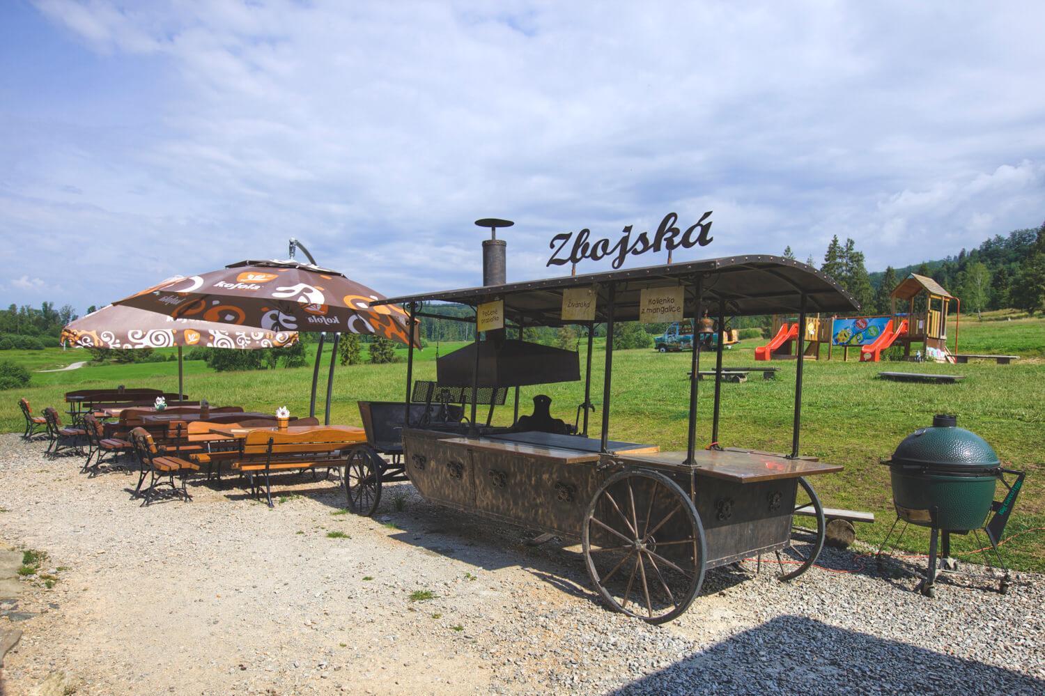 Penzion Zbojnicky Halas Tisovec Экстерьер фото